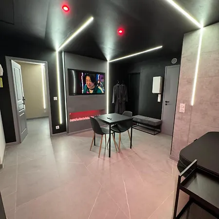 Squid Avec Jacuzzi Prive