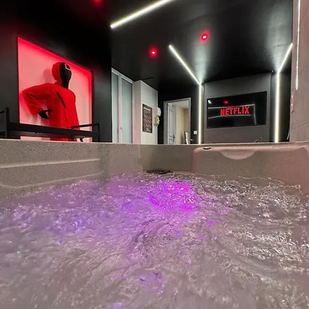 Squid Avec Jacuzzi Prive شقة