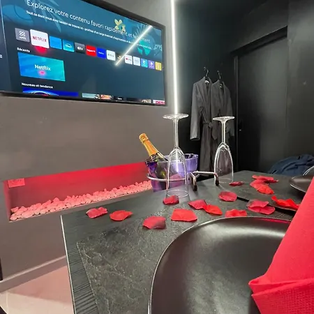 Squid Avec Jacuzzi Prive شقة